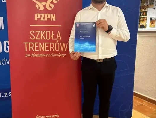Trener Tomasz Kozikowski zdobył licencję UEFA B