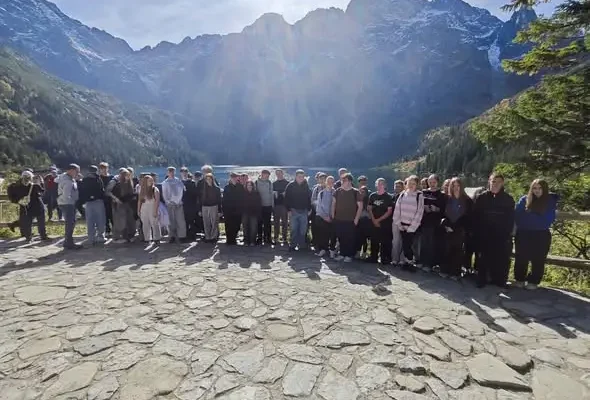 Integracja w Tatrach: uczniowie z Ciechanowca zdobyli Morskie Oko