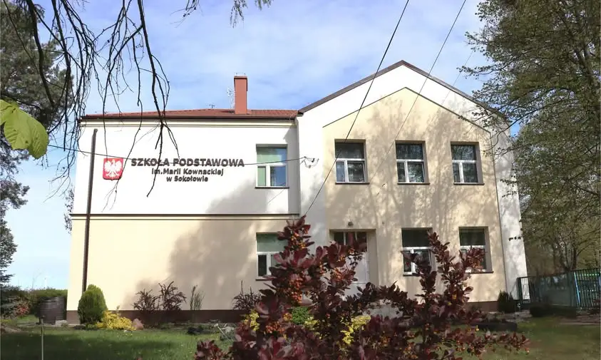 Szkoła Podstawowa w Sokołowie wprowadza zamknięte drzwi dla bezpieczeństwa uczniów